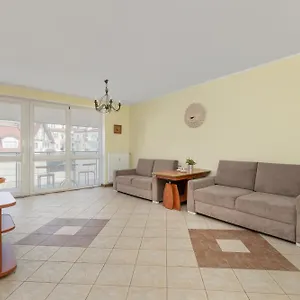 Jasny I Delikatny Sun Seasons 24 W Kolobrzegu By Renters Apartament Kołobrzeg